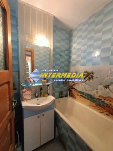 vanzare-apartament-4-camere-modificat-in-3-alba-iulia-cetate-bulevard-cu-bucatarie-mare-mobilat-si-utilat-complet-6