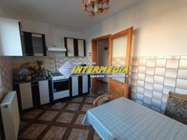 vanzare-apartament-4-camere-modificat-in-3-alba-iulia-cetate-bulevard-cu-bucatarie-mare-mobilat-si-utilat-complet-1