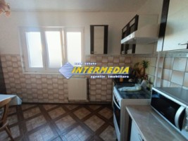 vanzare-apartament-4-camere-modificat-in-3-alba-iulia-cetate-bulevard-cu-bucatarie-mare-mobilat-si-utilat-complet-10