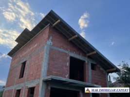 vand-vila-noua-cu-5-camere-si-teren-de-1000-mp-stalpeni-arges-ideala-pentru-resedinta-de-familie-sau-casa-de-vacanta-2