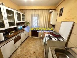 apartament-2-camere-decomandat-cetate-zona-mercur-de-vanzare-alba-iulia-1