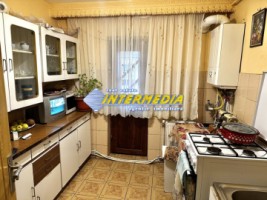 apartament-2-camere-decomandat-cetate-zona-mercur-de-vanzare-alba-iulia-6