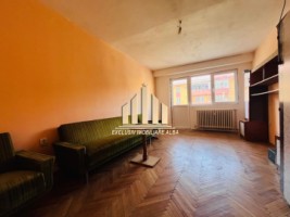 apartament-cu-3-camere-decomandate-centru-1