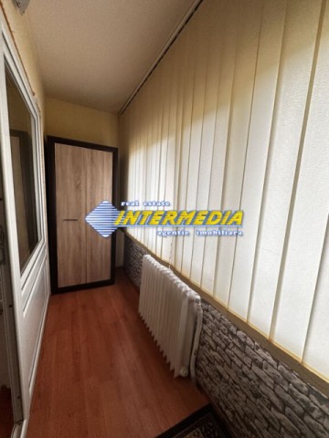 vanzare-apartament-2-camere-decomandat-etaj-2-alba-iulia-zona-cetate-bulevard-11