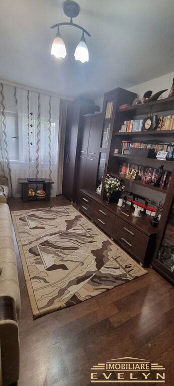 apartament-2-camere-amplasat-la-parter-zona-bucovina-redactia-monitorul-pret-60000-euro-neg-1