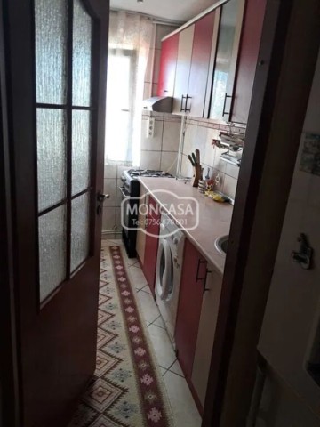 apartament-3-camere-zona-liceului-electro-renovat-4