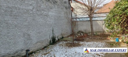 vila-6-camere-cu-teren-250-mp-de-vanzare-in-centru-campulung-muscel-arges-ideala-pentru-locuinta-confortabila-sau-birouri-4