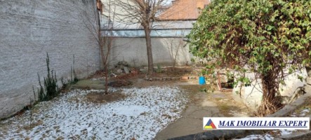 vila-6-camere-cu-teren-250-mp-de-vanzare-in-centru-campulung-muscel-arges-ideala-pentru-locuinta-confortabila-sau-birouri-5