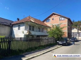 casa-monument-istoric-de-vanzare-cu-teren-221-mp-in-centru-campulung-mudcel-arges-oportunitate-unica-2