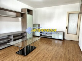 apartament-3-camere-68-mp-decomandat-etaj-1-de-vanzare-in-cetate-zona-mercur-3