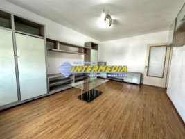 apartament-3-camere-68-mp-decomandat-etaj-1-de-vanzare-in-cetate-zona-mercur-7