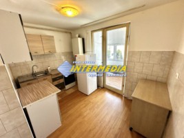 apartament-3-camere-68-mp-decomandat-etaj-1-de-vanzare-in-cetate-zona-mercur-10