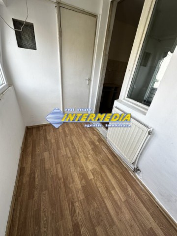 apartament-3-camere-68-mp-decomandat-etaj-1-de-vanzare-in-cetate-zona-mercur-8