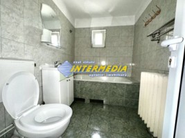 apartament-3-camere-68-mp-decomandat-etaj-1-de-vanzare-in-cetate-zona-mercur-5