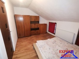 inchiriez-apartament-3-camere-la-vila-zona-selimbar-4