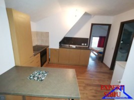 inchiriez-apartament-3-camere-la-vila-zona-selimbar-3