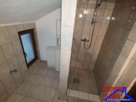 inchiriez-apartament-3-camere-la-vila-zona-selimbar-8