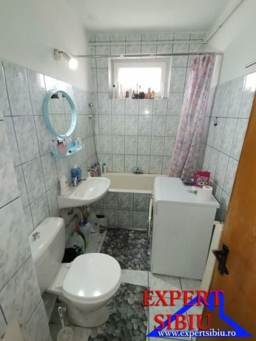 inchiriez-apartament-2-camere-decomandatzona-cedonia-6