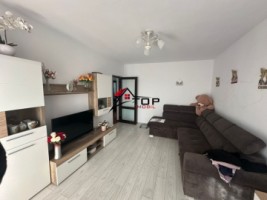 apartament-3-camere-decomandat-podu-ros-sens-giratoriu