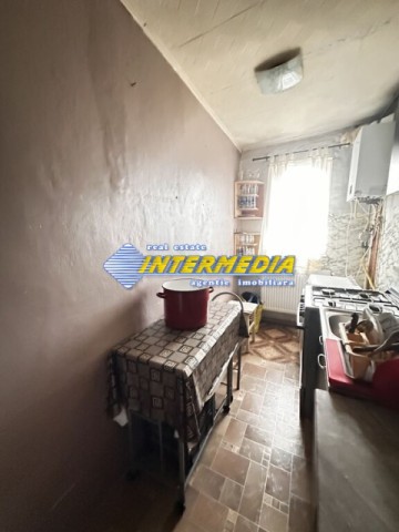 apartament-cu-2-camere-si-balcon-de-vanzare-in-alba-iulia-zona-cetate-bulevard-12