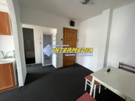 apartament-2-camere-deco-cetate-mercur-etaj-3-balcon-mare-alba-iulia-vanzare-1