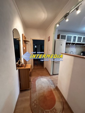 inchiriere-apartament-2-camere-cetate-piata-cu-bucatarie-mare-si-balcon-finisat-mobilat-complet-alba-16