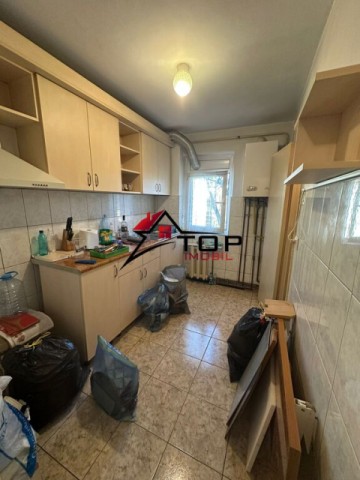 apartament-2-camere-semidecomandat-podu-ros-2