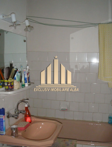 apartament-cu-2-camere-de-vanzare-ampoi-3-3