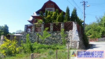 pensiune-8-camere-teren-1864-mp-de-vanzare-semicentral-in-campulung-muscel-arges