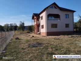 de-vanzare-vila-6-camere-teren-1022-mp-apa-sarata-campulung-muscel-arges-ideala-pentru-familii-sau-casa-de-vacanta-1