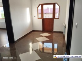 de-vanzare-vila-6-camere-teren-1022-mp-apa-sarata-campulung-muscel-arges-ideala-pentru-familii-sau-casa-de-vacanta-10