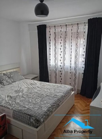 apartament-3-camere-decomandat-mobilat-zona-cetate-2