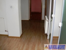 ocupat-dec-2025-apartament-3-camere-confort-1-etaj-14-de-inchiriat-in-campulung-muscel-arges-ideal-pentru-o-familie