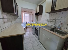 garsoniera-mare-32-mp-de-vanzare-cetate-alba-mobilata-4