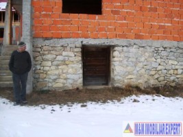 casa-cu-3-camere-si-teren-de-1790-mp-de-vanzare-in-albestii-de-muscel-arges-4