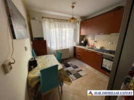 vandut-apartament-3-camere-cf-1-et-14-campulung-2