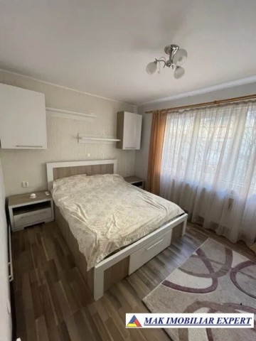 vandut-apartament-3-camere-cf-1-et-14-campulung-4