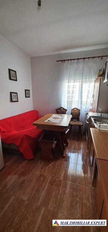 casa-cu-3-camere-si-teren-de-100-mp-de-vanzare-in-cetateni-arges-11