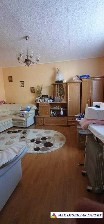 casa-cu-3-camere-si-teren-de-100-mp-de-vanzare-in-cetateni-arges-5