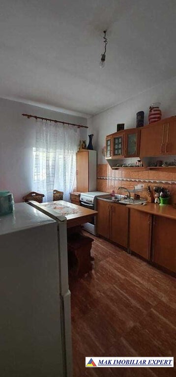 casa-cu-3-camere-si-teren-de-100-mp-de-vanzare-in-cetateni-arges-12