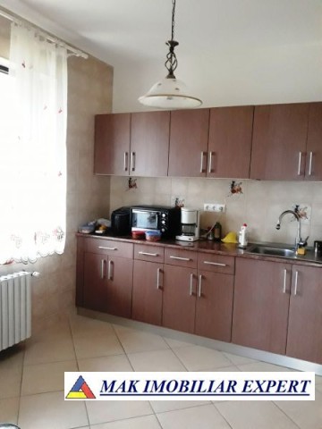 vand-vila-3-camere-teren-1800-mp-campulung-muscel-arges-34
