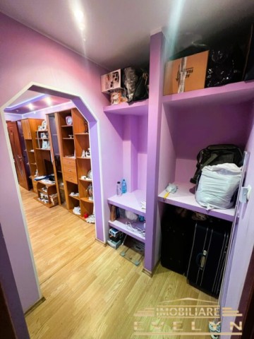 apartament-2-camere-etaj-1-zona-scoala-nr11-pret-72000-euro-negociabil-5