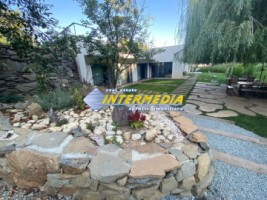 casa-de-lux-stil-mediteranean-teren-1820-mp-mobilata-si-utilata-alba-iulia-zona-cetate-regim-hotelier-sau-pensiune-9
