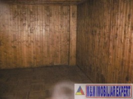 casa-spatioasa-cu-4-camere-pe-teren-de-200-mp-in-apa-sarata-campulung-muscel-arges-4