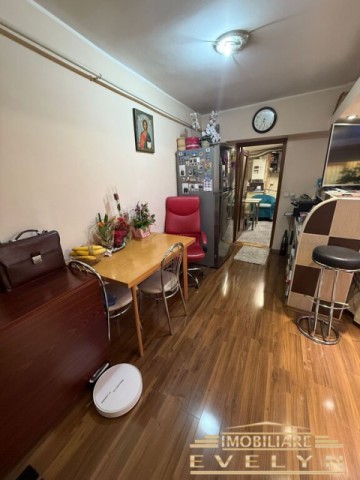 apartament-3-camere-etaj-1-zona-primaverii-pret-86000-euro-negociabil-4