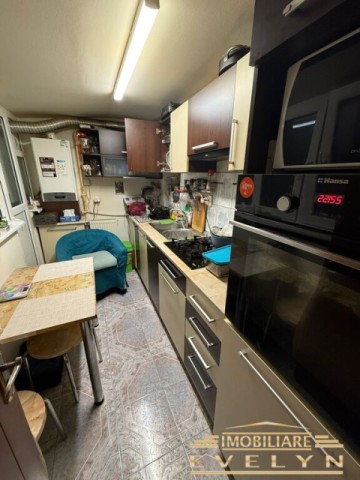apartament-3-camere-etaj-1-zona-primaverii-pret-86000-euro-negociabil-7