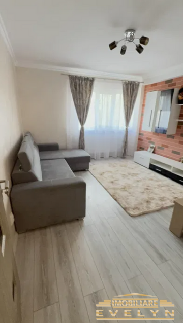 de-vanzare-apartament-3-camere-renovat-complet-zona-pietonalul-unirii-2