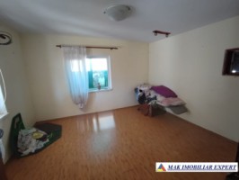 vand-casa-de-vacanta-cu-2-camere-si-teren-de-1700-mp-in-bughea-de-jos-arges-1