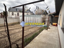 casa-finisata-p-cu-681-mp-teren-in-alba-iulia-micesti-renovata-modern-ingarduita-strada-asfaltata-si-toate-utilitatiile-23