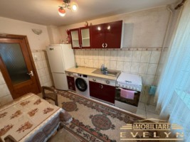de-inchiriat-apartament-3-camere-zona-piata-mare-5